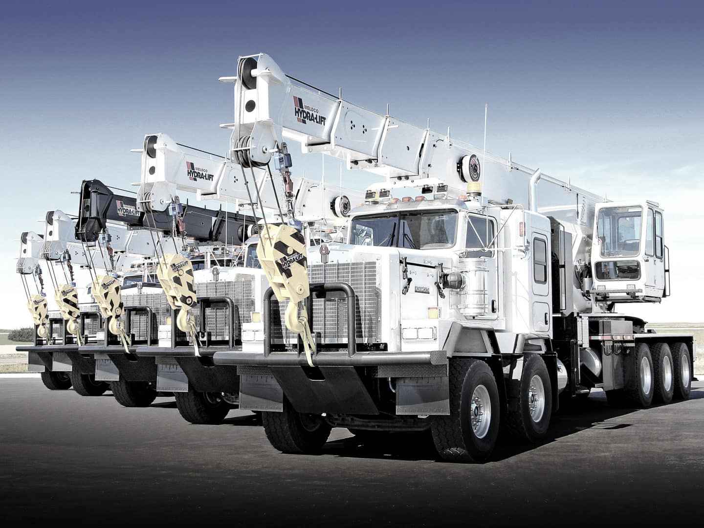 Truck Mounted Telescopic Cranes WeldcoHydra Lift